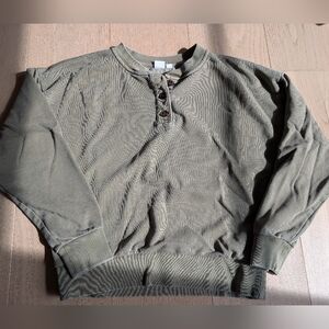 GAP Olive Henley Pullover. Size Small.